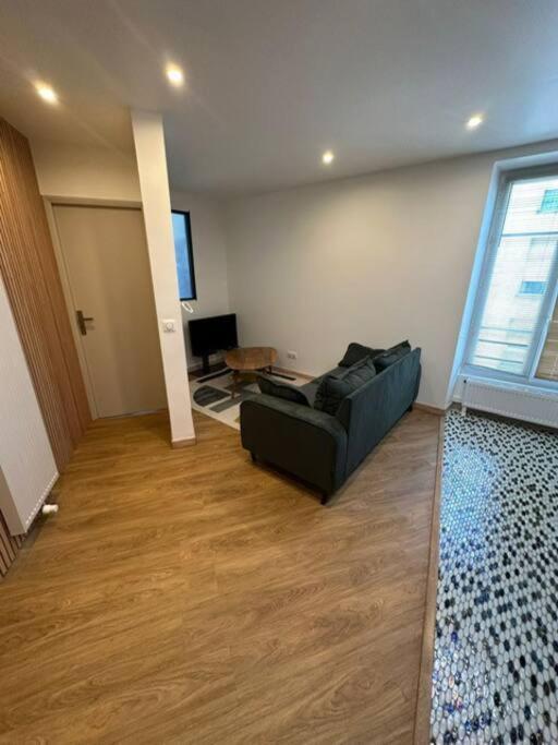 Moderne 2 5 Voyageurs Parijs